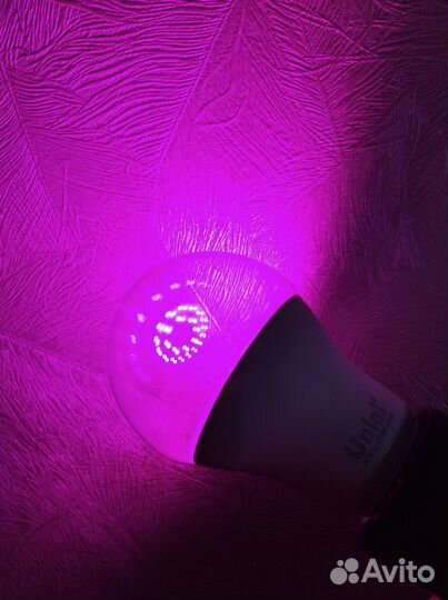 Фитолампа Uniel fito-A60-9W-E27 для цветов.рассады