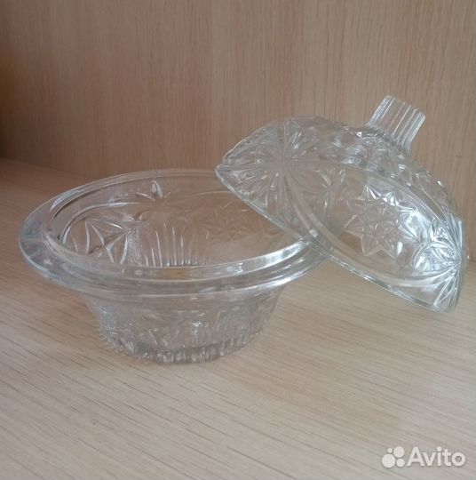 Сахарница хрустальная с крышкой СССР