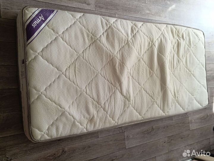 Матрас 90 х 200 бу