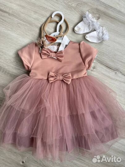 Платье для девочки нарядное на годик праздничное