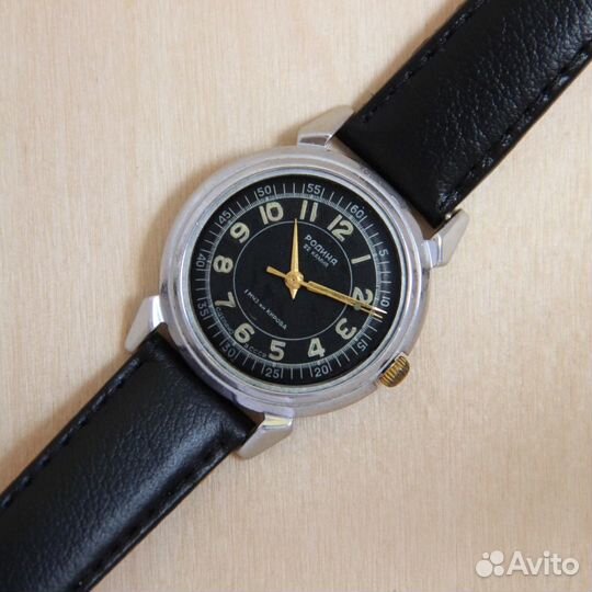 Родина механические наручные часы СССР