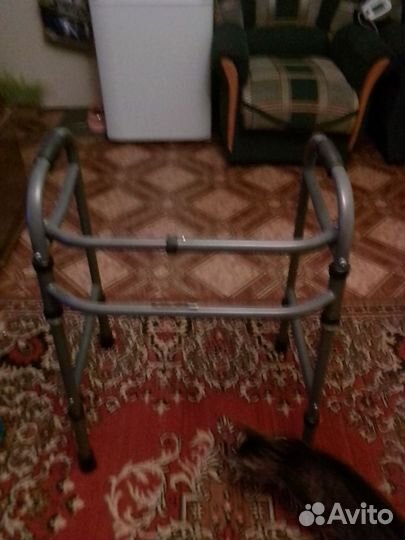 Ходунки для взрослых инвалидов