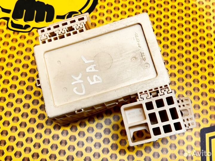 Блок предохранителей Kia Stinger CK G4KL 2018