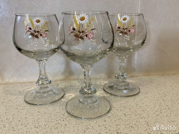 Стильные фужеры