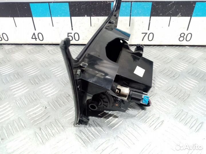 Б/У Накладка центральной консоли салона#001