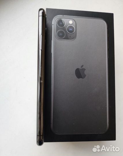 iPhone 11 Pro Max, 64 ГБ