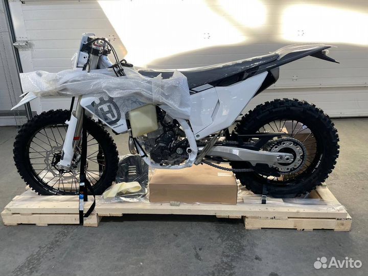 Husqvarna FE350 Pro 2025 новый, в наличии