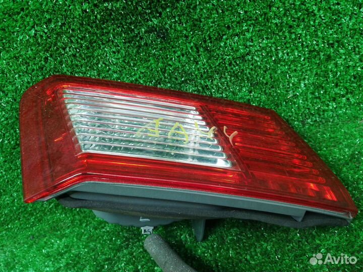 Фонарь крышки багажника правый Honda Accord 8 P747