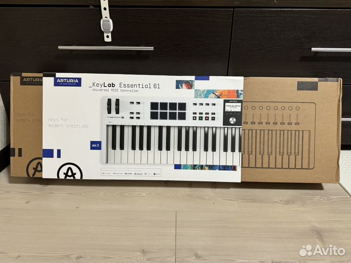 Arturia KeyLab Essential 61mk3 новая