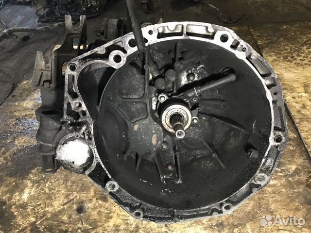 МКПП (механическая коробка переключения передач) R