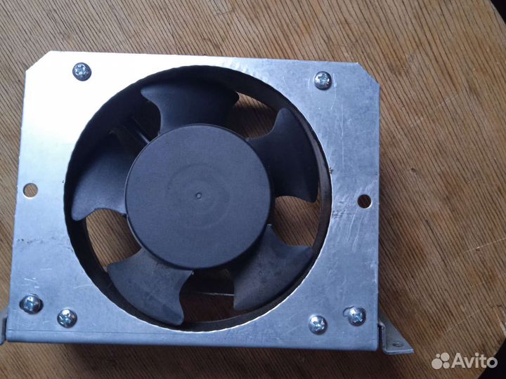 Вентилятор для холодильника