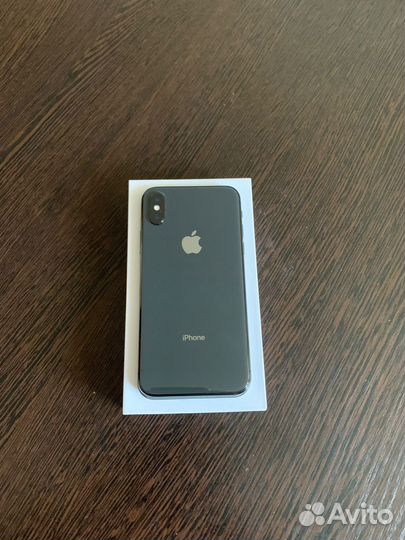 iPhone X, 256 ГБ