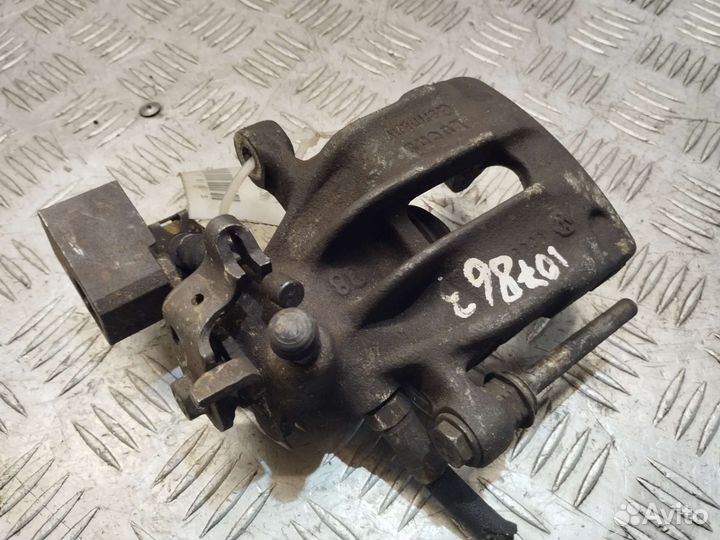 Суппорт задний левый Volkswagen Sharan 95-00