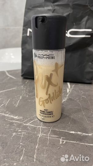 MAC спрей для лица с золотыми частицами