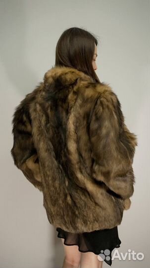 Шуба из натурального меха волка