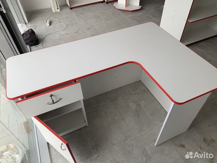 Стол кассовый