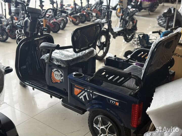 Трицикл электрический TTT 777
