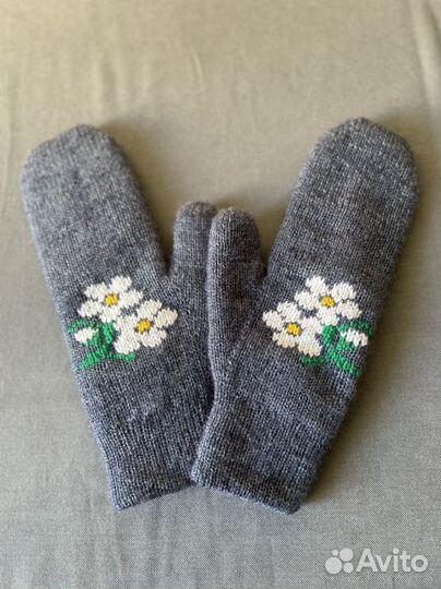 Варежки из ангоры