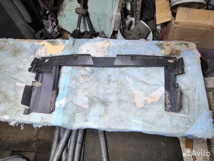 Диффузор радиатора Ларгус