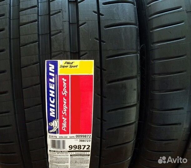 Michelin Pilot Super Sport 255/45 R19 100Y