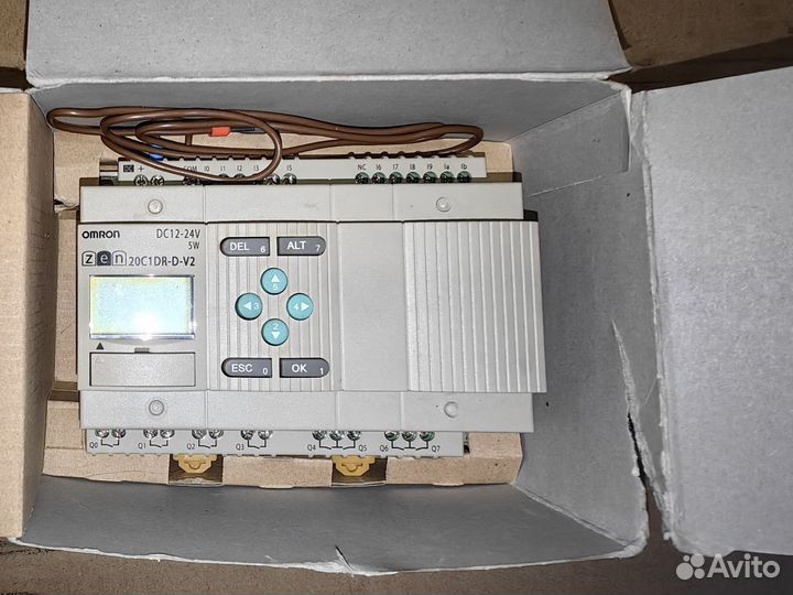 Программируемое реле ZEN-20C1DR-D-V2
