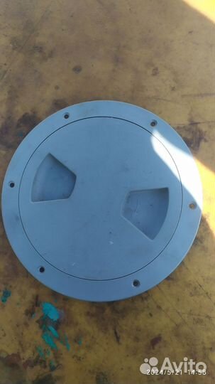 Люк смотровой для катера лодки