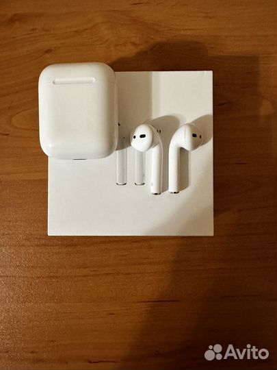 Наушники apple AirPods 2 оригинал бу