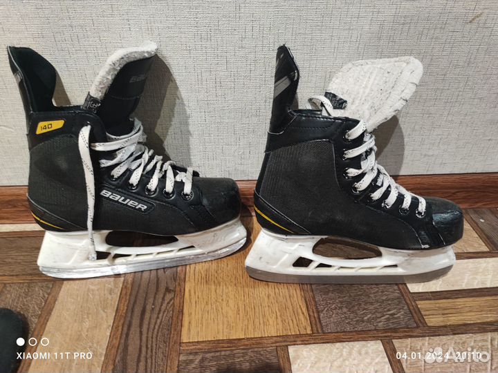 Продам коньки Bauer supreme 140