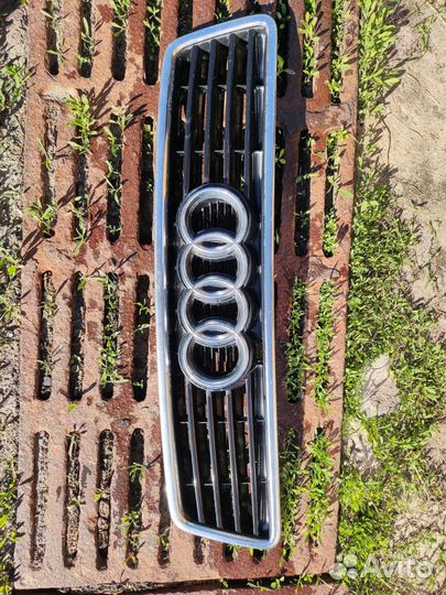 Решетка радиатора Ауди А6