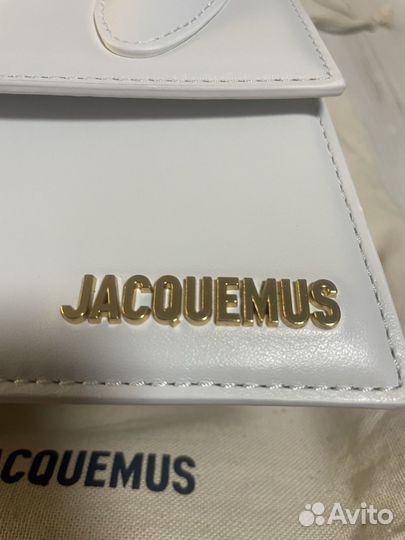 Женская сумка Jacquemus 213BA002