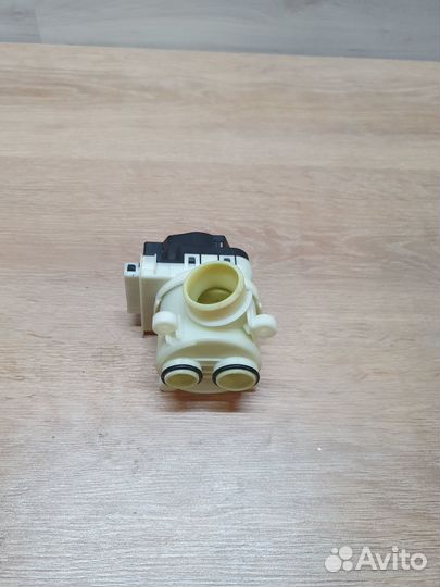 Распределитель потока indesit 256972