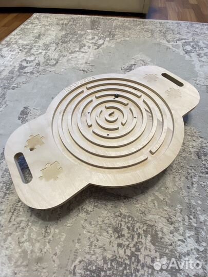 Балансборд с лабиринтом