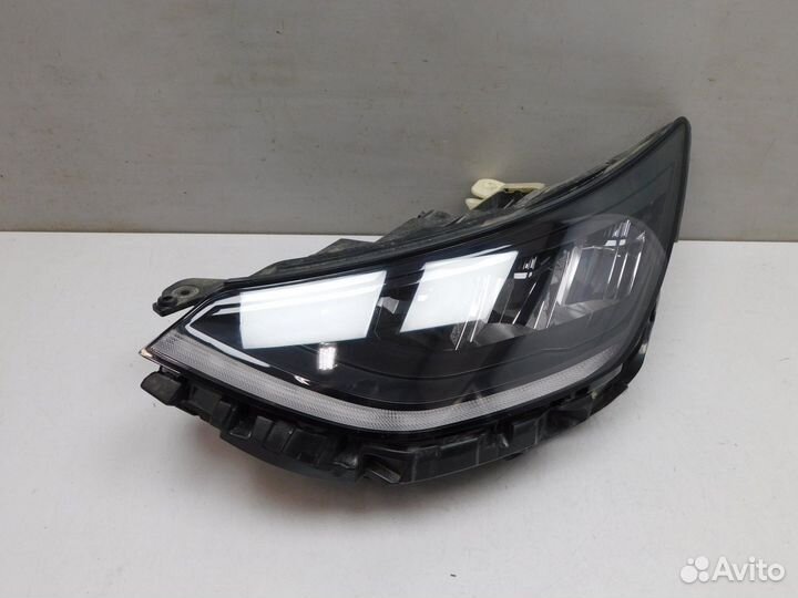 Фара левая Hyundai Sonata viii 92101L1100
