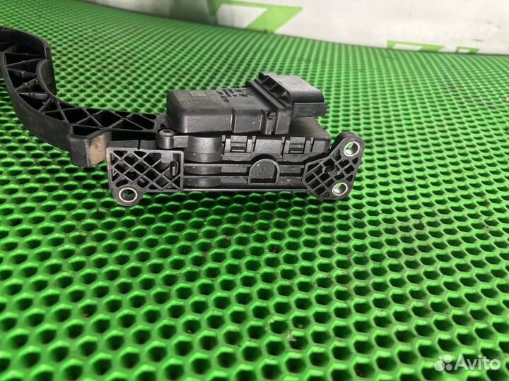 Педаль газа Ford Focus 3