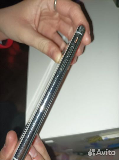 Телефон iPhone X