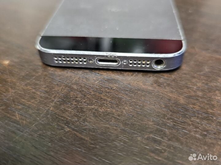 iPhone 5S, 16 ГБ