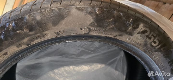 Continental ComfortContact - 6 255/45 R20 105V