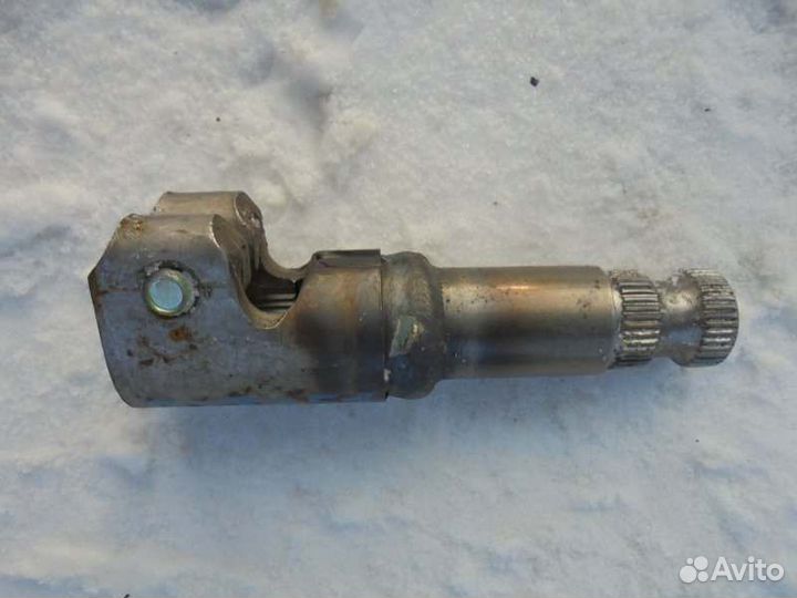 Рулевой карданчик Toyota Avensis AZT251 2AZ-FSE