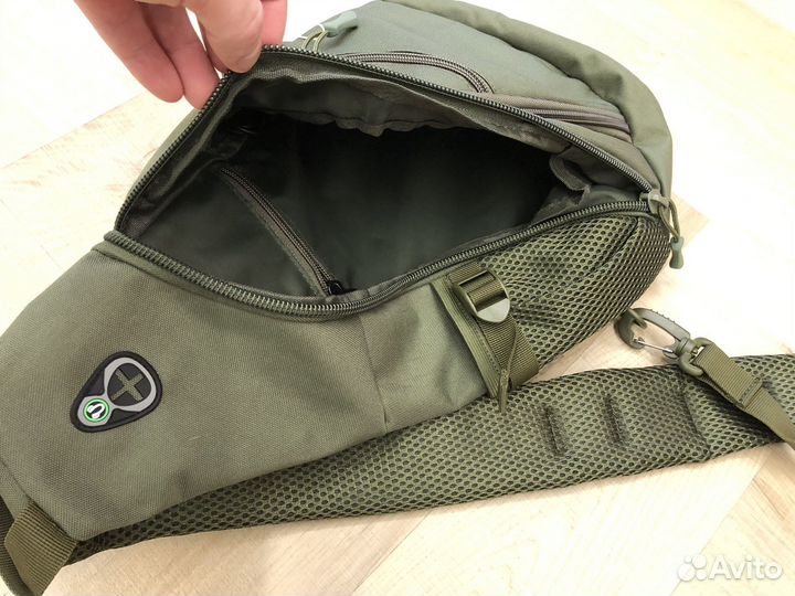 Сумка через плечо с одной лямкой 10 литров