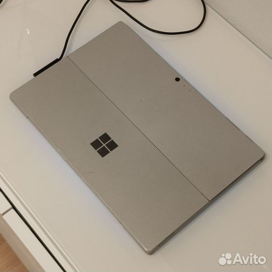 Microsoft Surface Pro 5, i5/4/128