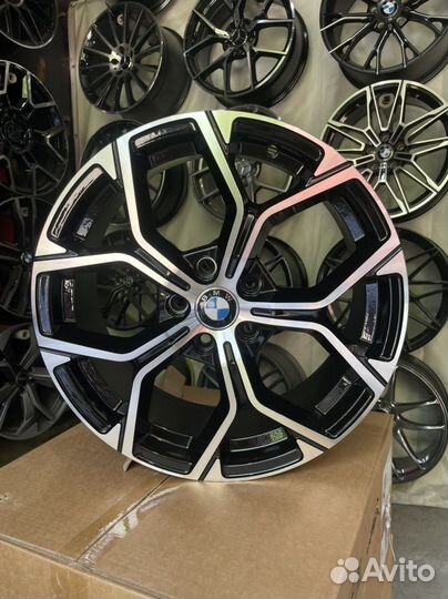 R18 на BMW F39 F40 F44 F48 5x112 Новые Диски