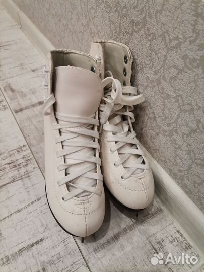 Коньки фигурные