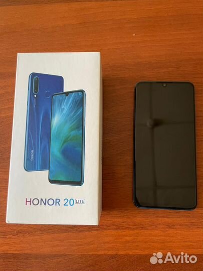 Телефон Honor 20 lite