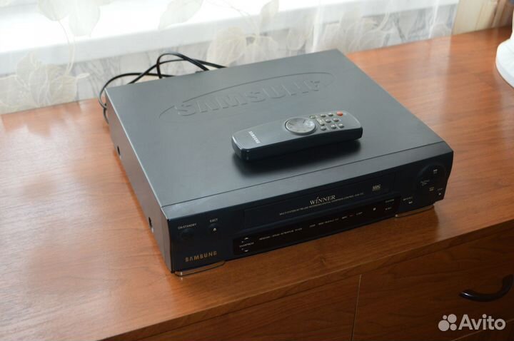 Видеомагнитофон (видеоплеер) Samsung SVR 17C