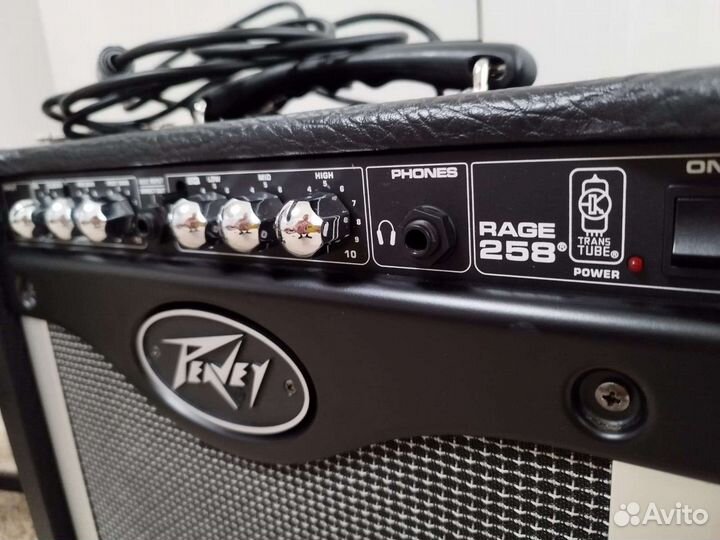 Комбоусилитель Peavey Rage 258 25Вт TransTube