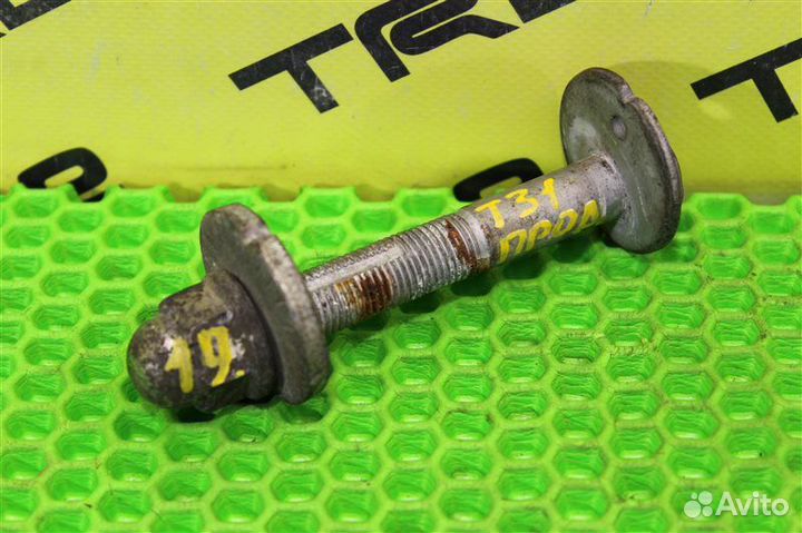 Болт регулировочный задний Nissan X-Trail TNT31