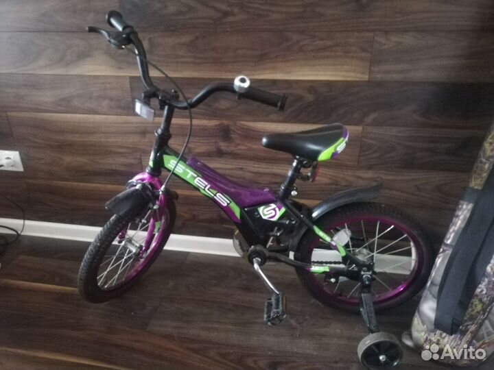 Продаю детский велосипед stels