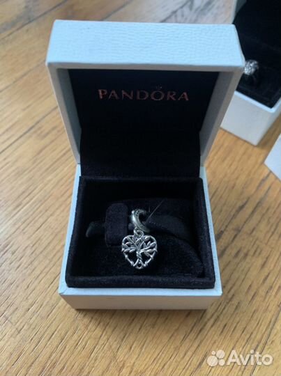 Подвески шармы Pandora