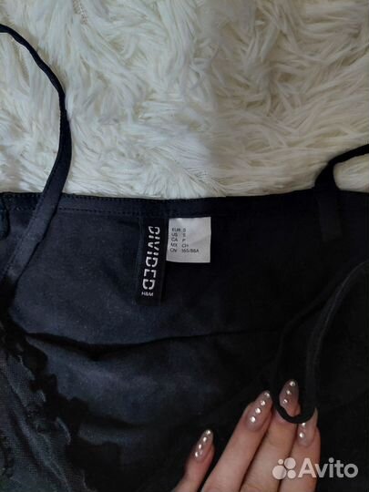 Велюровое чёрное платье H&M