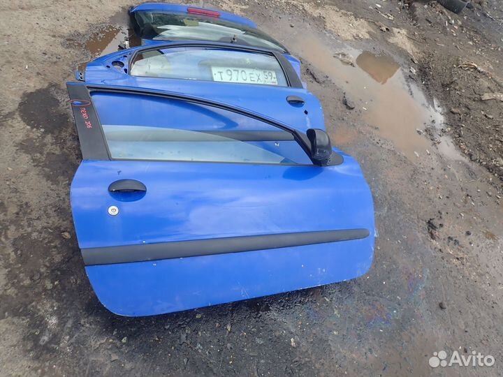 Дверь передняя правая для Peugeot 206 1998-2012